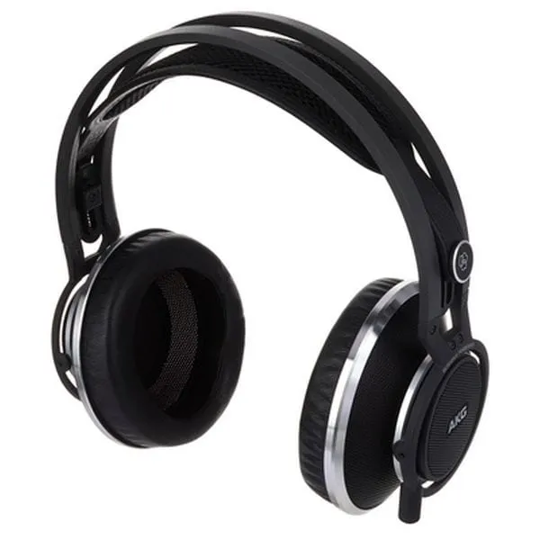 AKG K812 öppna referenshörlurar med stort läderband och 53 mm-element