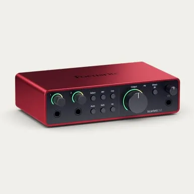Focusrite Scarlett 2i2 4th Gen ljudkort i rött aluminiumhölje med två ingångar